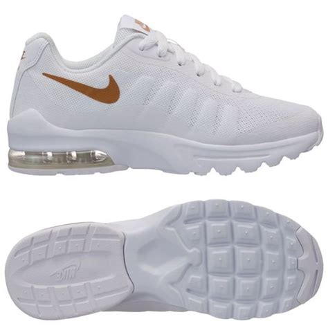 nike kids wit goud|Kids' White Nike Shoes .